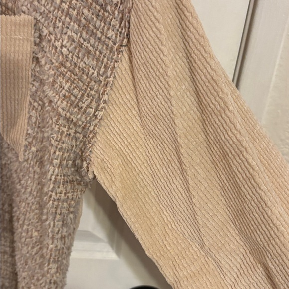 Hem & Thread Shacket Top - Picture 5 of 8